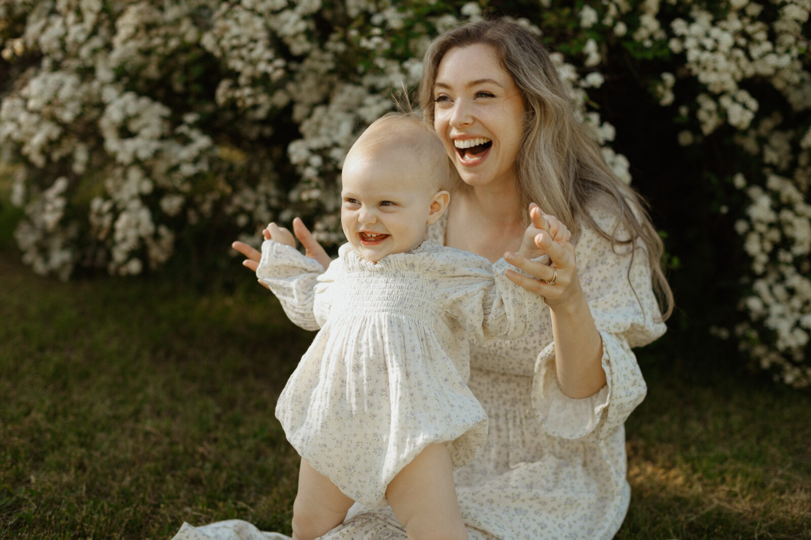 mom with her baby. Family photo shoot, Kingston Ontario