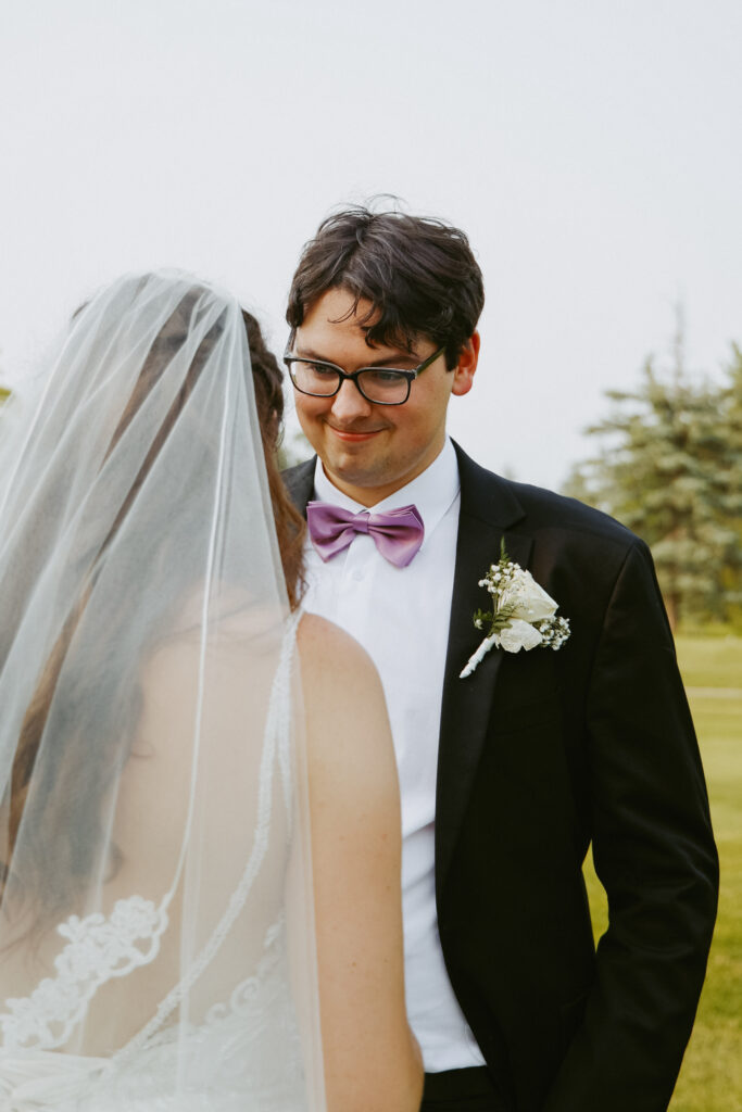 Bride and Groom exchange private vows