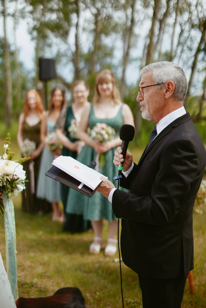 minister reads prayer