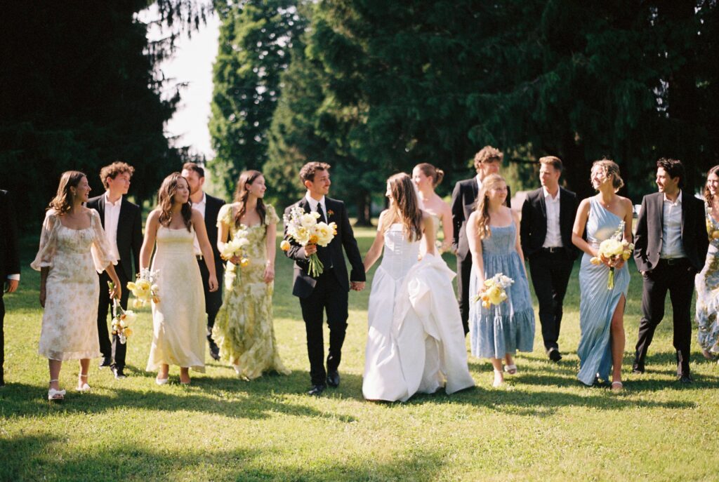 Bride and Groomsmen with wedding party 