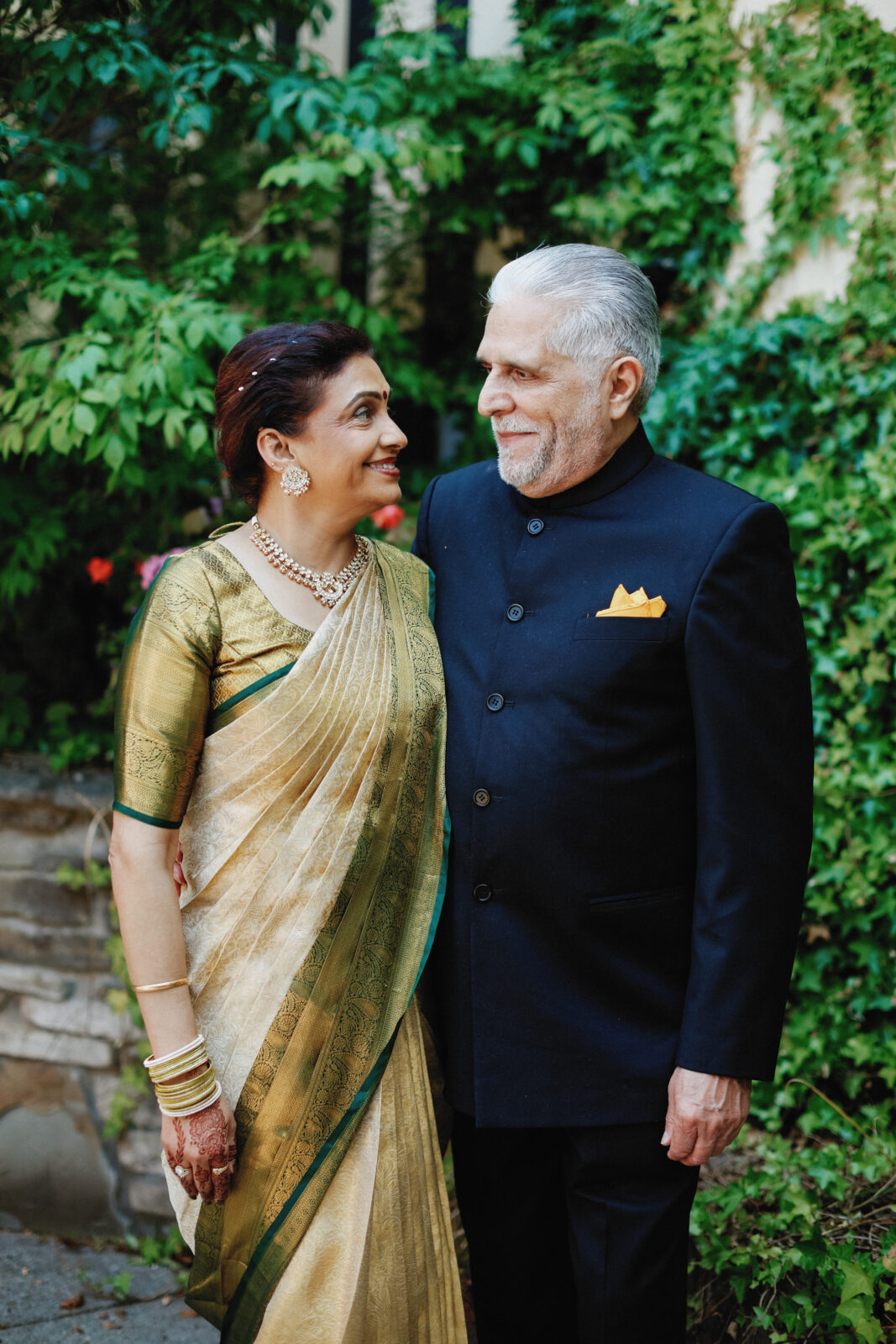 Trinity College Toronto
University of Toronto wedding
Toronto wedding photographer
Moody wedding at Trinity College outside